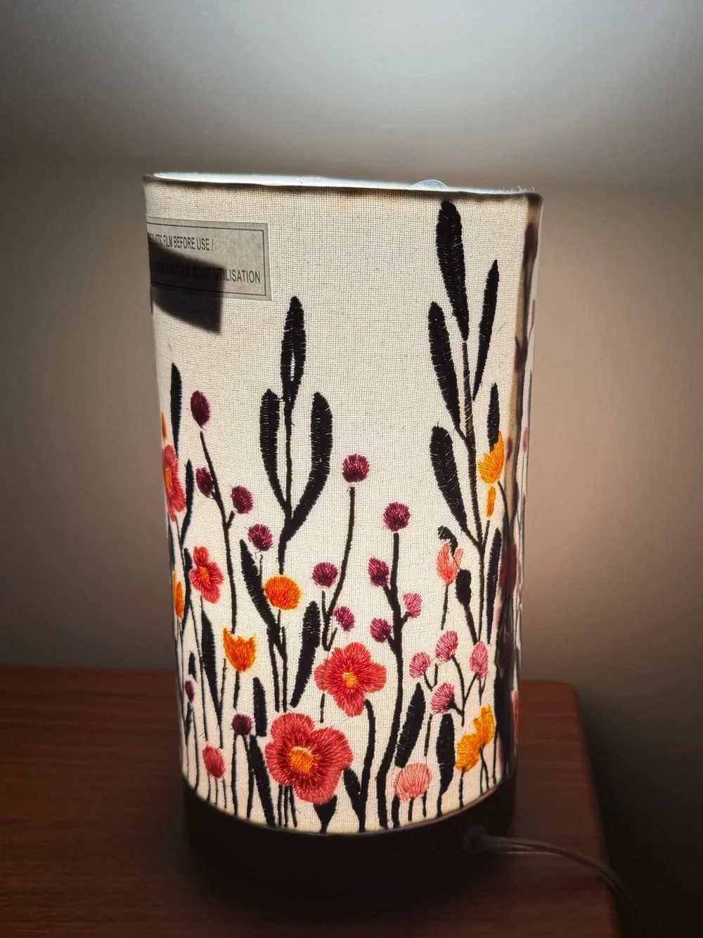 NEW India fabric embroidered Floral Botanical Cylinder Table Lamp Shade Floral.